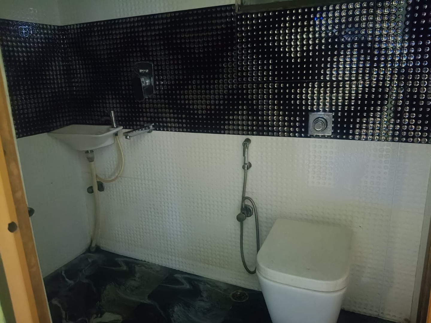 Unfurnished 2bhk in Kahilipara, Guwahati, Assam, India for Rent